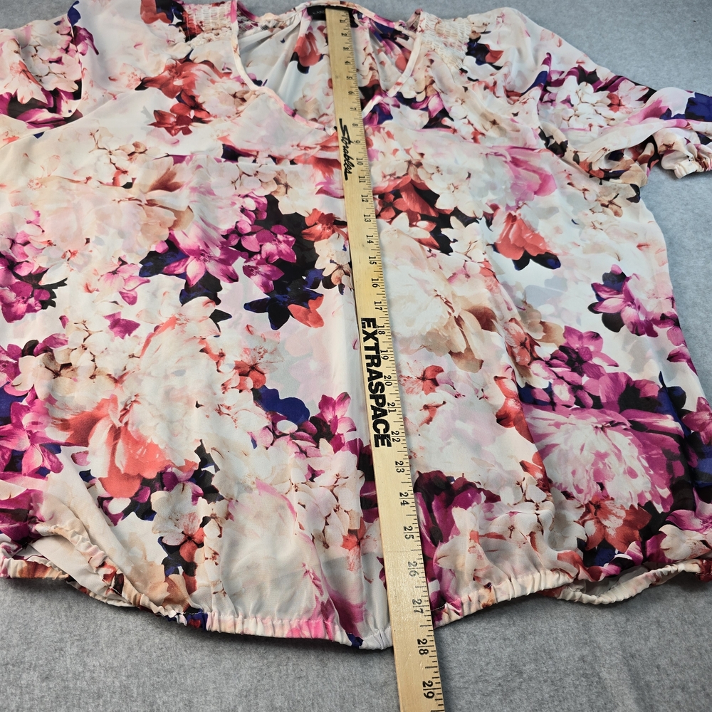 Lane Bryant Plus Size 18/20 Sheer Floral Blouse - Picture 8 of 9